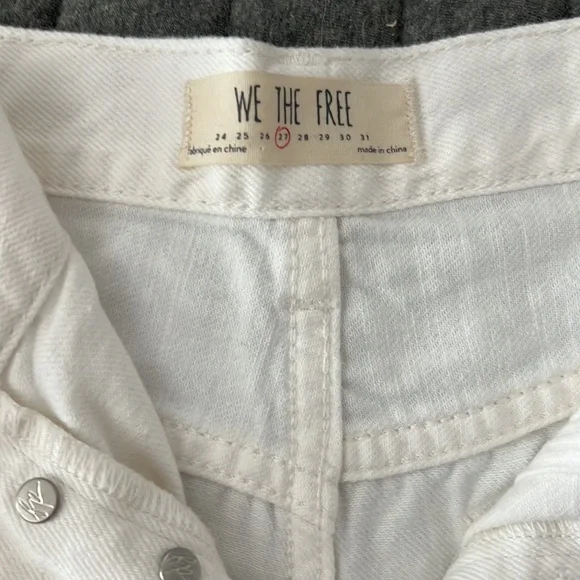 Free people, distressed, button fly white denim shorts - 27 - Picture 2 of 4